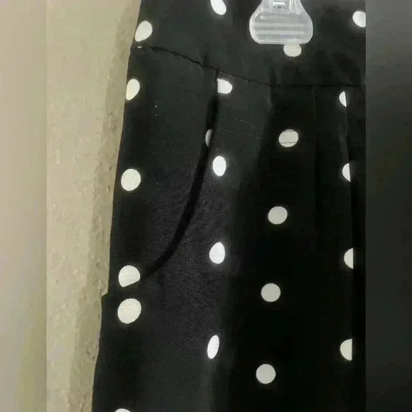 Worthington Skirt Black White Polka Dot Mini Short Pockets Women Size 12P - Picture 3 of 7